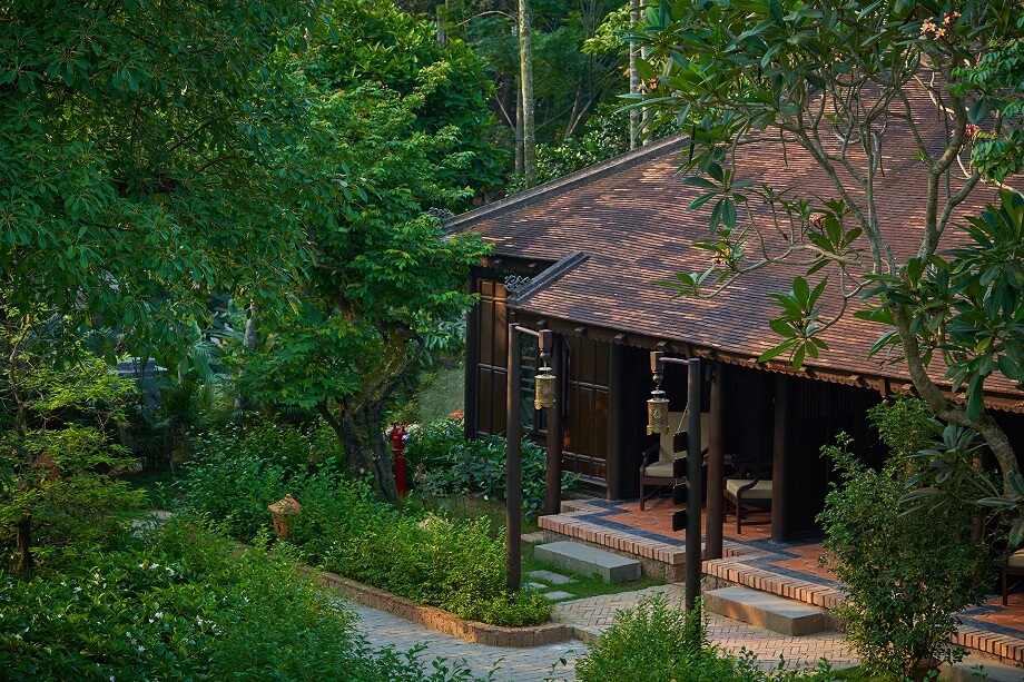 Thả hồn vào sân vườn đậm chất truyền thống Việt trong Ancient Huế